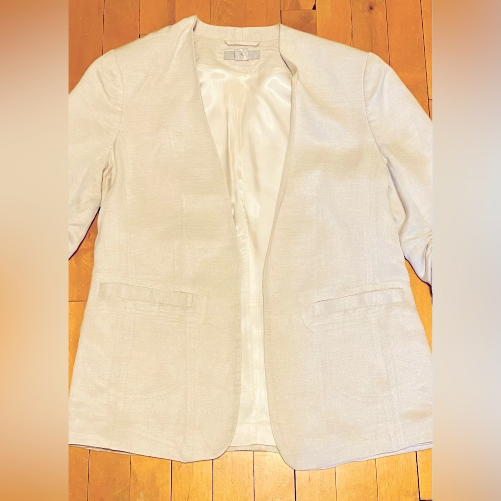 H & M Women’s blazer-size 10